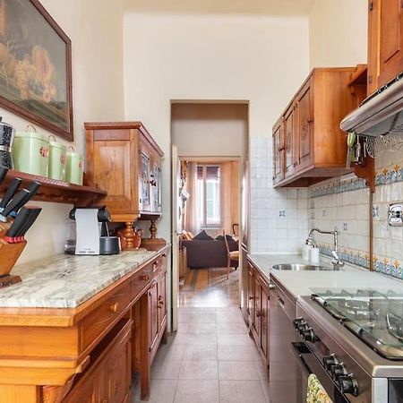 Central Elegant Apartment - Liberty House Bolonya Dış mekan fotoğraf
