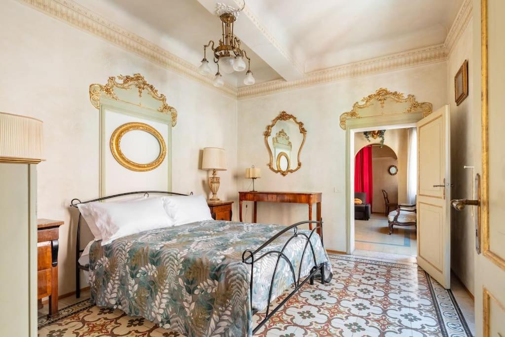Central Elegant Apartment - Liberty House Bolonya Dış mekan fotoğraf