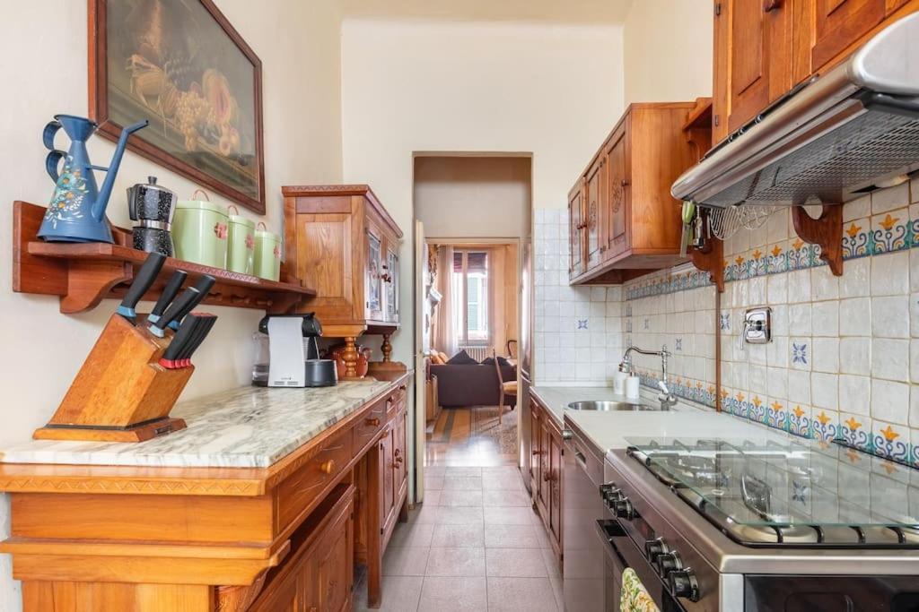Central Elegant Apartment - Liberty House Bolonya Dış mekan fotoğraf